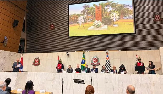 Foto abre