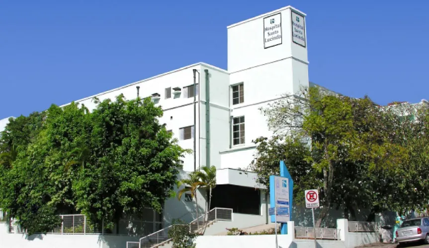 HSL: assistência, ensino e formação de novas gerações de profissionais da saúde