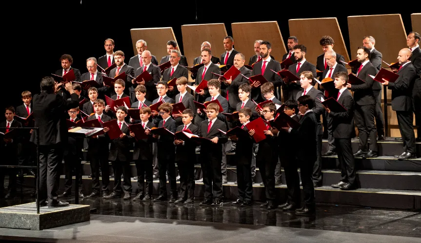 Coro da Capela Sistina abre comemorações dos 80 anos da PUC-SP com concerto no TUCA